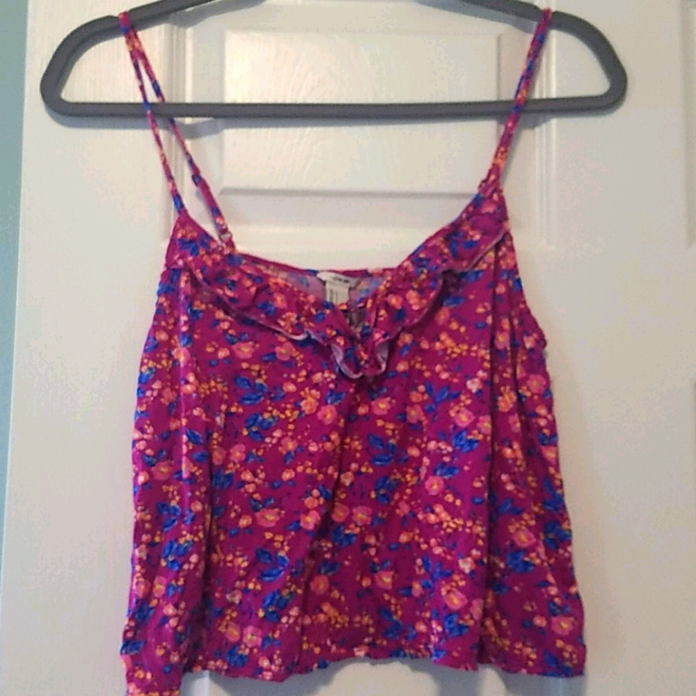 Flouncy floral crop top